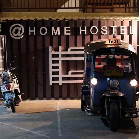 @Home Hostel Wua Lai チエンマイ エクステリア 写真